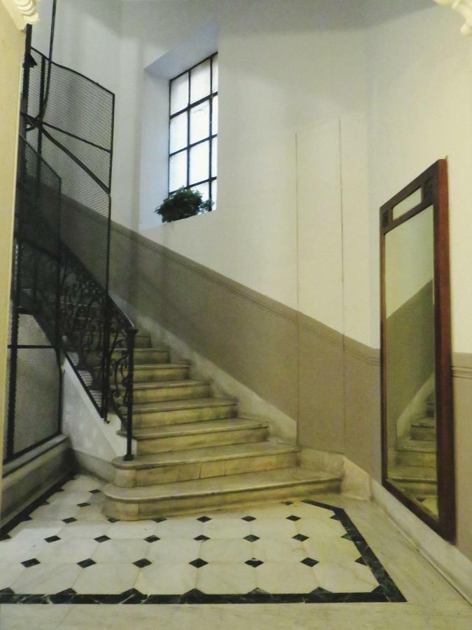Central Chic Apartment Genua Buitenkant foto